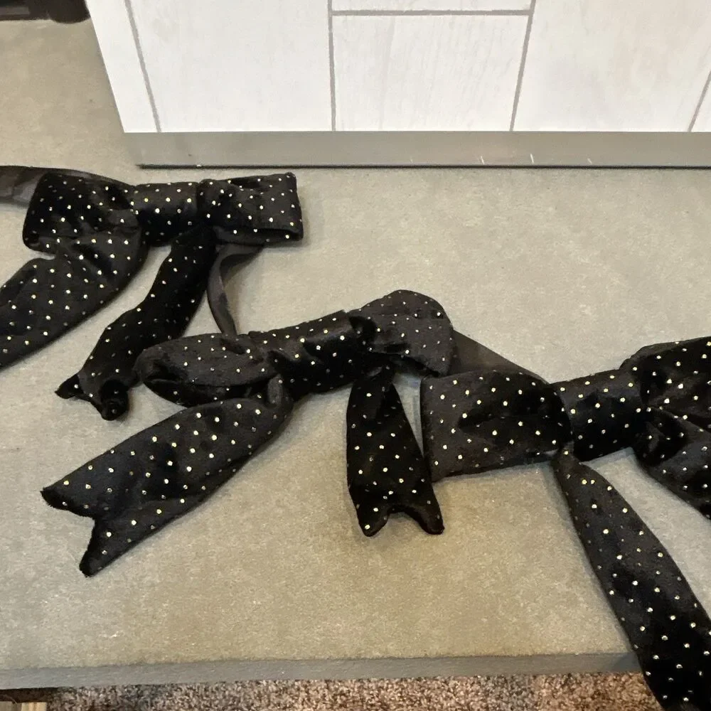 Ashland Velvet Black with Gold Polka Dot Bow Garland Door Decoration, 6 Ft